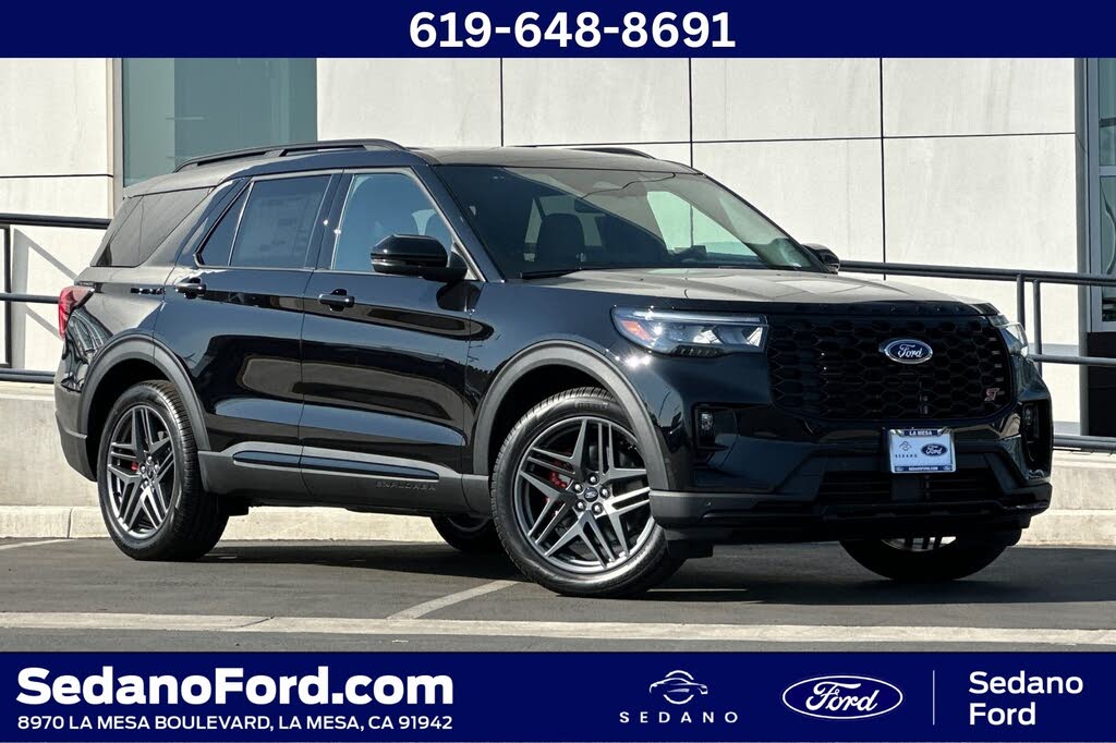 2025 Ford Explorer ST RWD