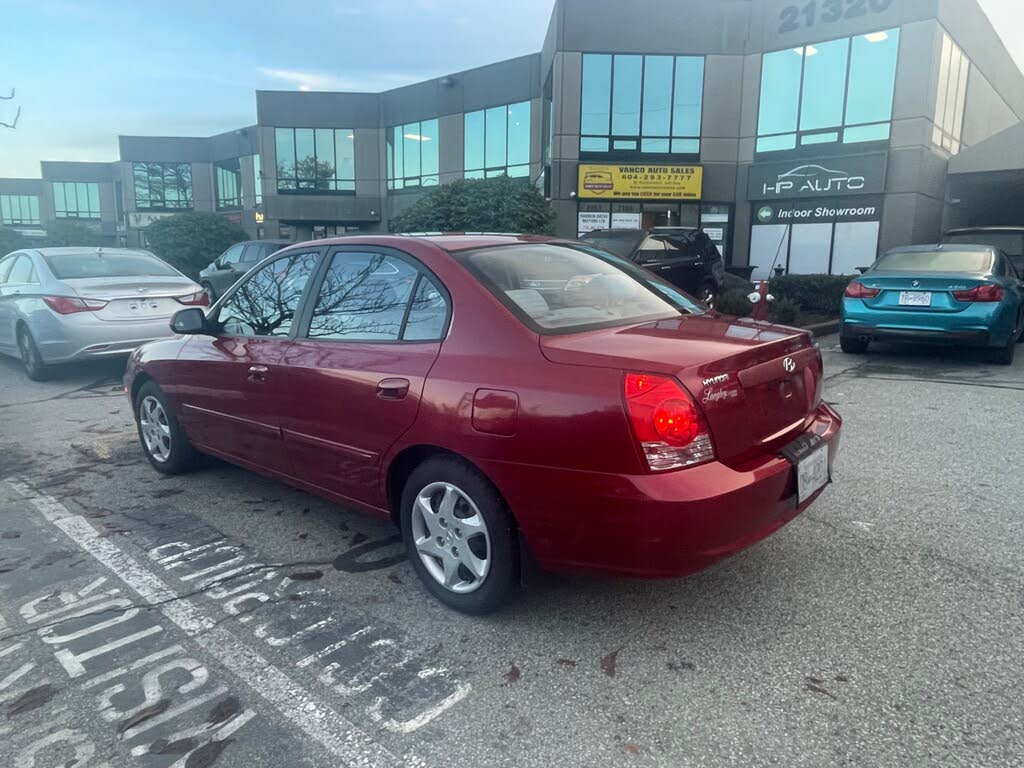 2004 Hyundai Elantra GL Sedan FWD