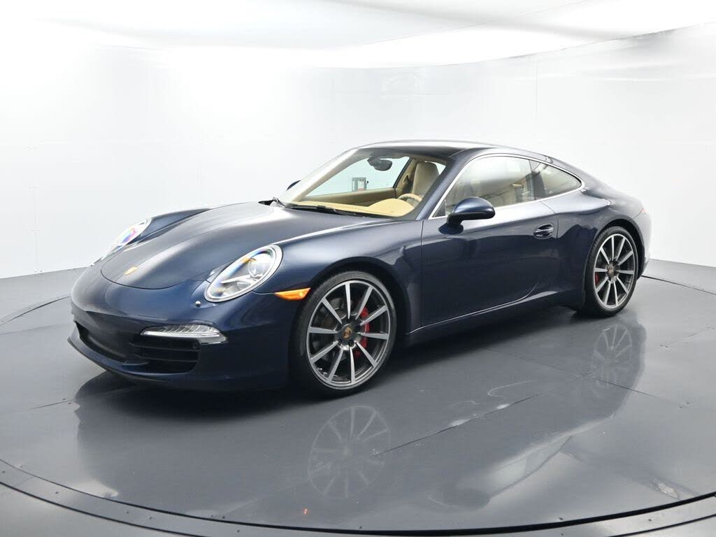 2013 Porsche 911 Carrera S Coupe RWD