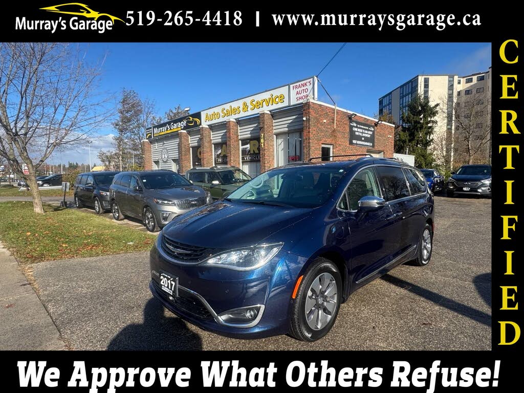2017 Chrysler Pacifica Hybrid Platinum FWD
