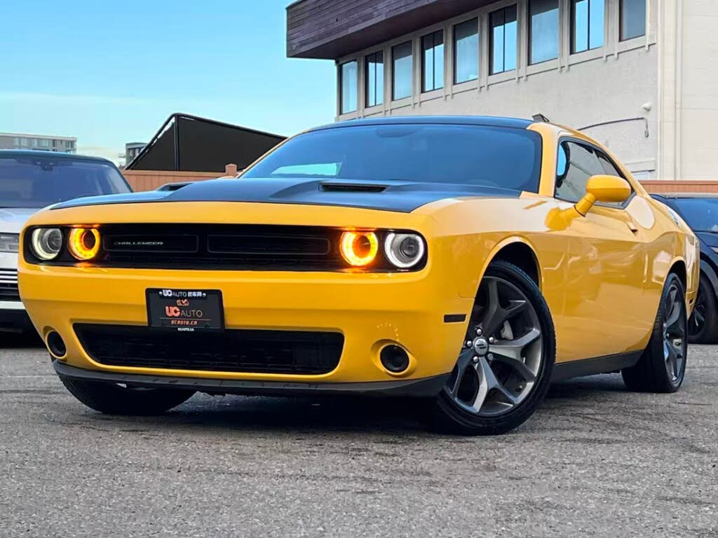 Dodge Challenger SXT RWD 2018