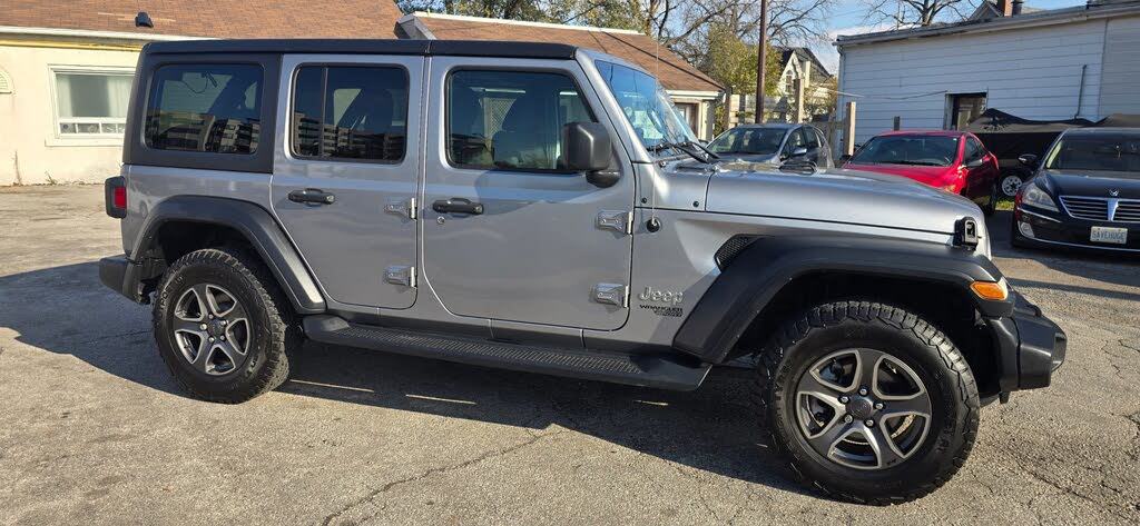 Jeep Wrangler Unlimited Sport 4WD 2018