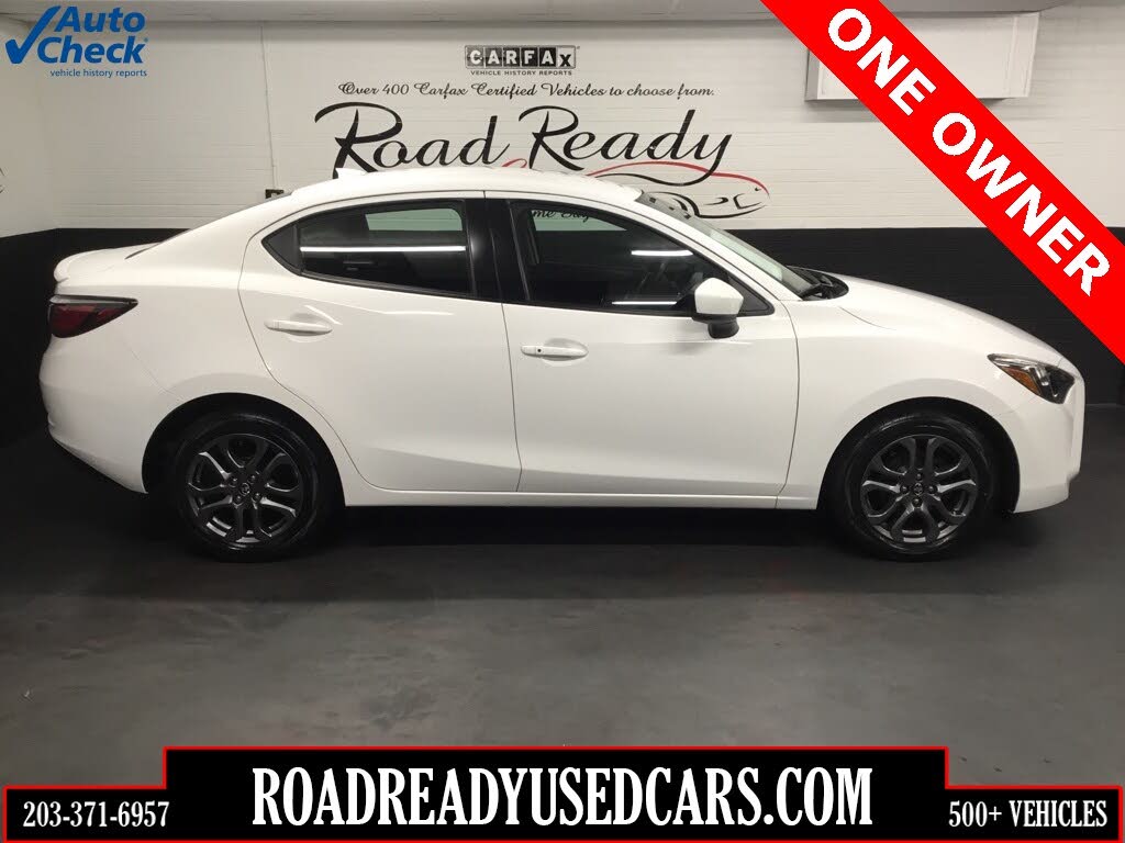 2019 Toyota Yaris LE Sedan FWD