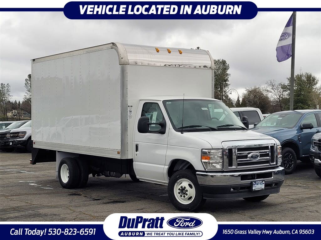 2024 Ford E-Series Chassis E-450 SD Cutaway 158 DRW RWD