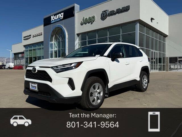 2024 Toyota RAV4 LE FWD