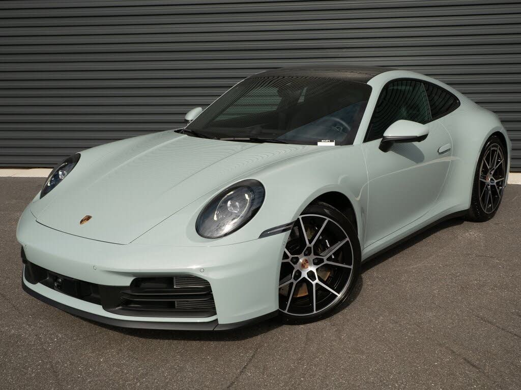 2025 Porsche 911 Carrera S Coupe RWD