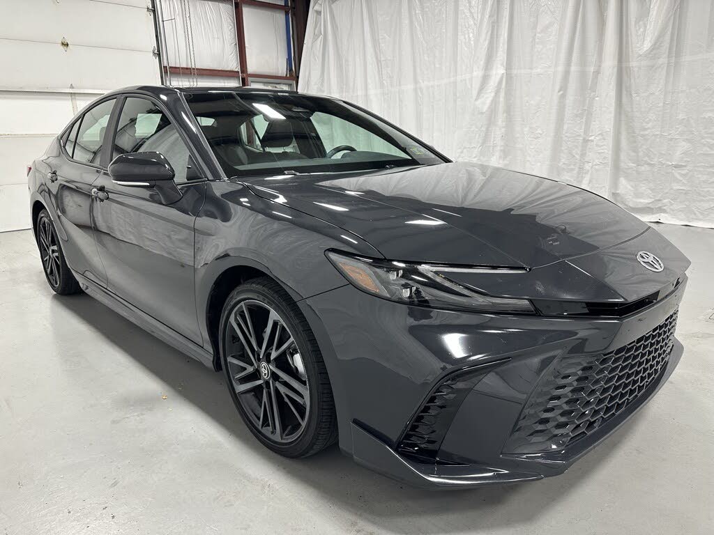 2025 Toyota Camry XSE FWD