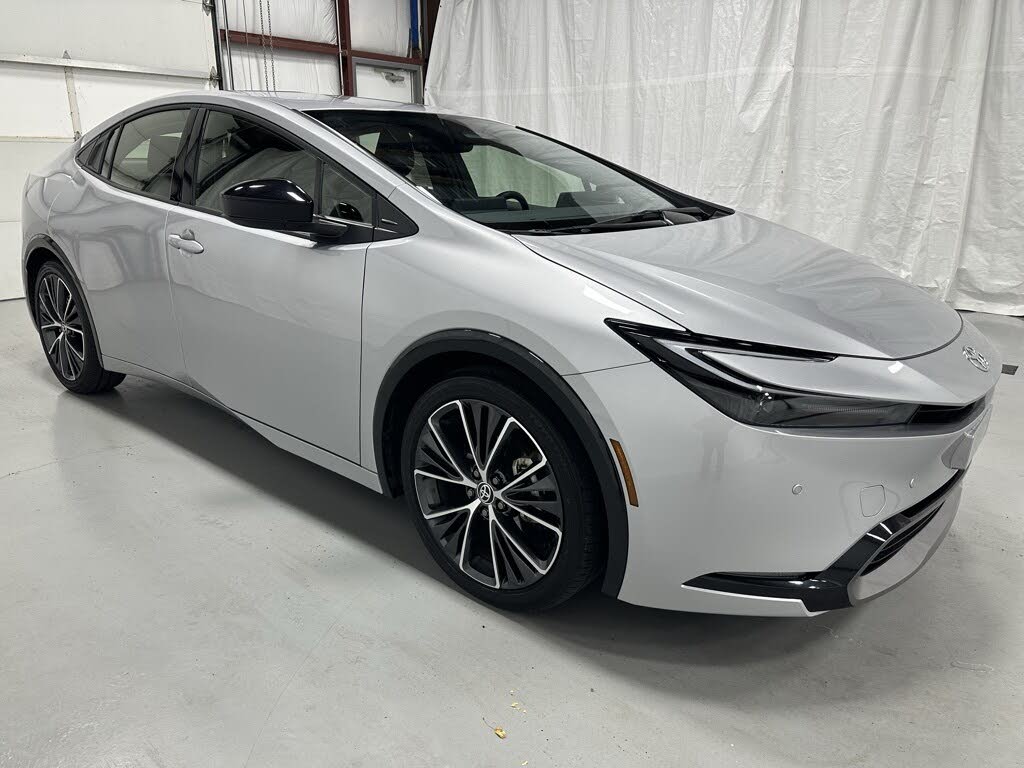 2025 Toyota Prius XLE FWD