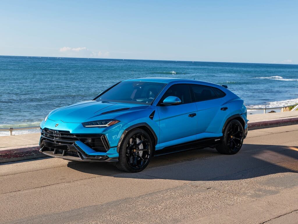 2023 Lamborghini Urus Performante AWD