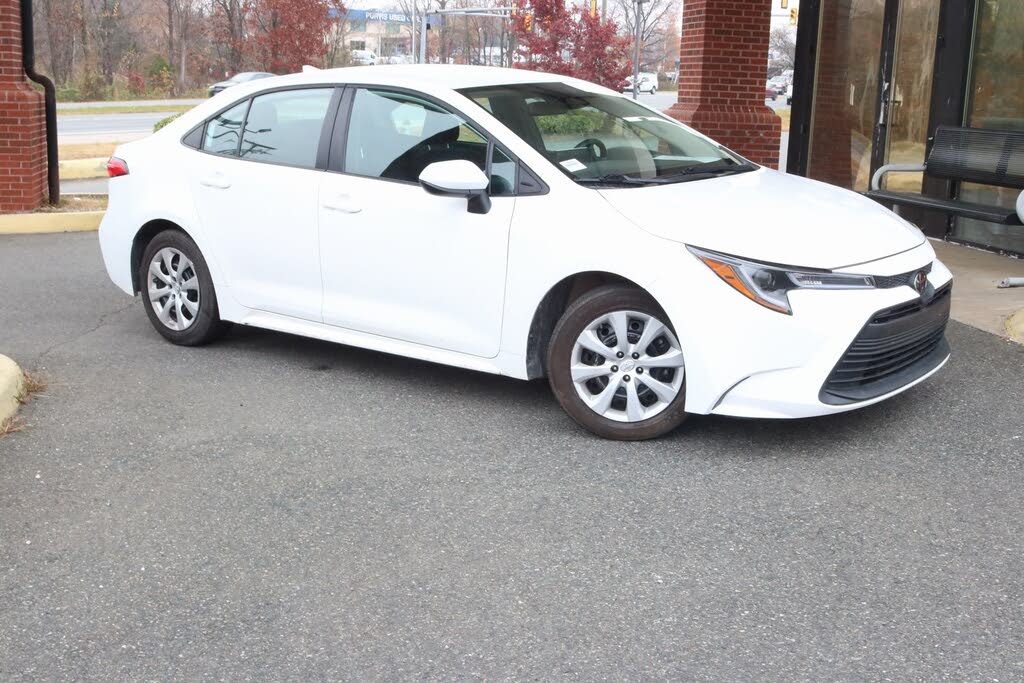 2023 Toyota Corolla LE FWD