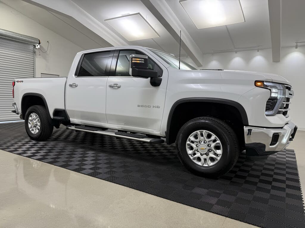 2024 Chevrolet Silverado 2500HD LTZ Crew Cab 4WD