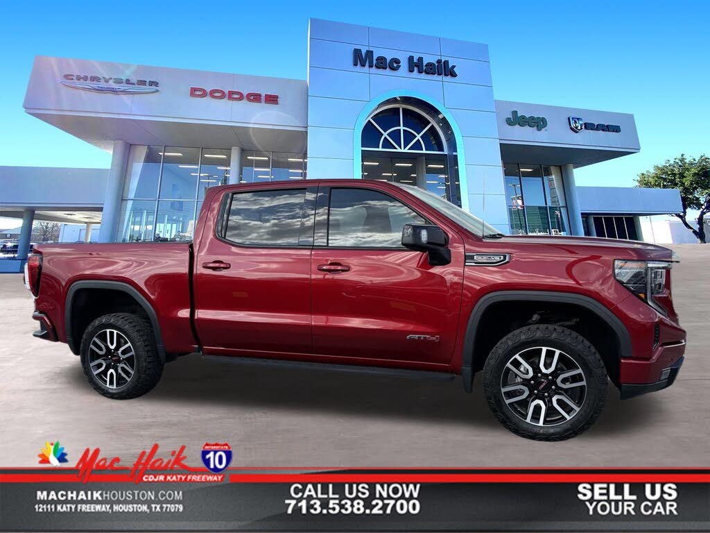 2024 GMC Sierra 1500 AT4 Crew Cab 4WD