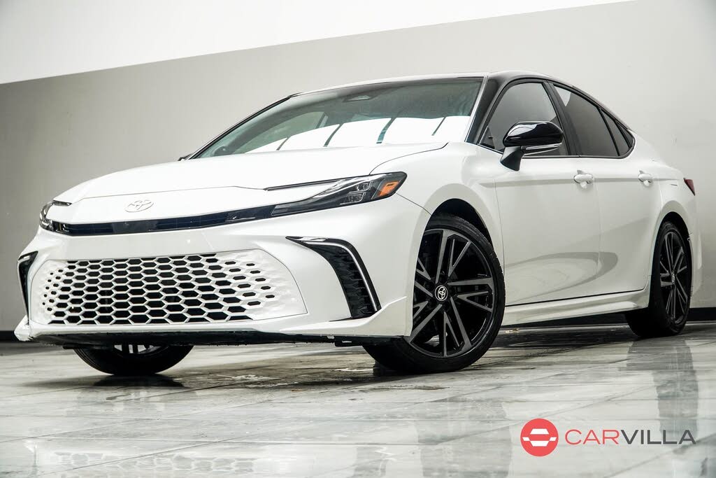 2025 Toyota Camry XSE FWD