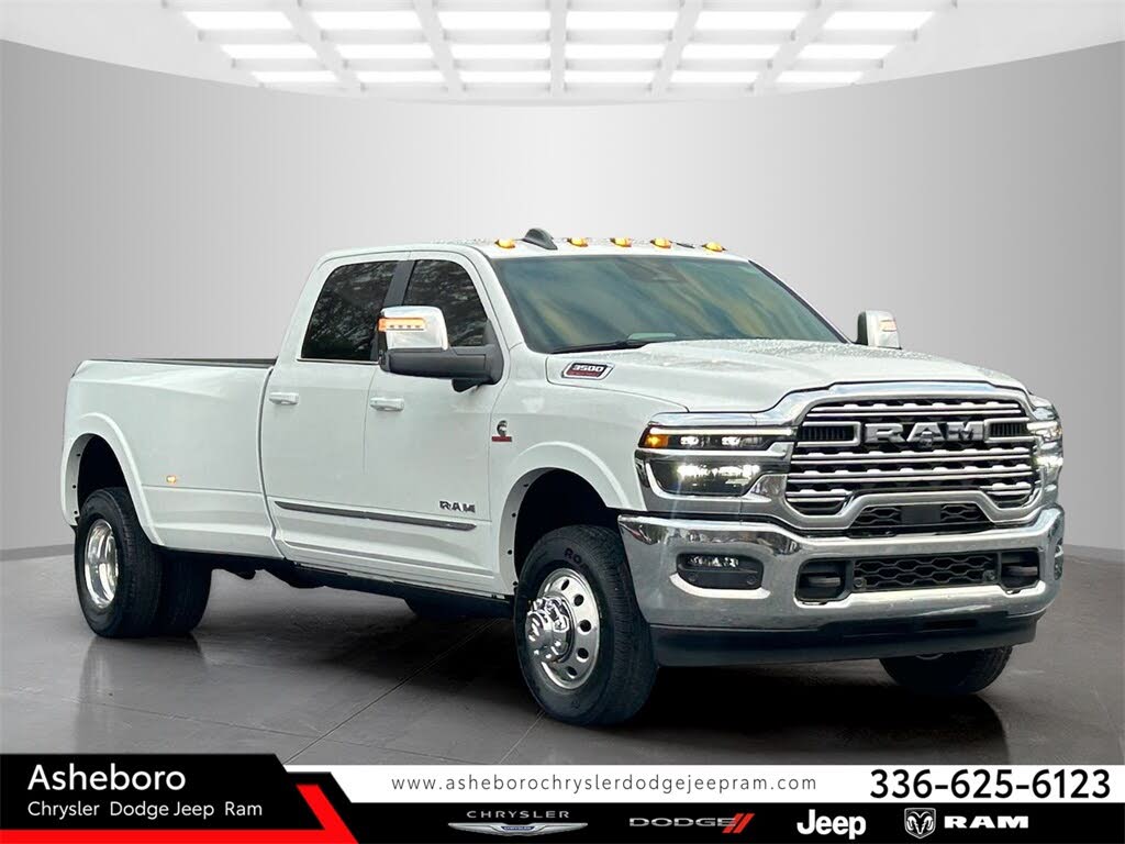 2026 RAM 3500 Limited Crew Cab LB DRW 4WD