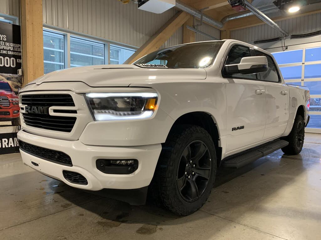 RAM 1500 Sport Crew Cab 4WD 2023