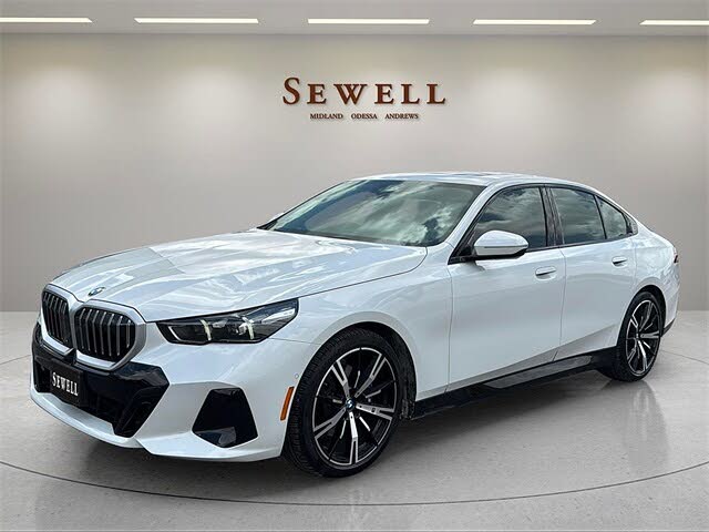 2025 BMW 5 Series 530i RWD