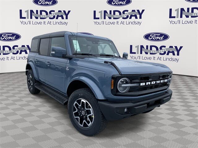 2025 Ford Bronco Outer Banks 4-Door 4WD