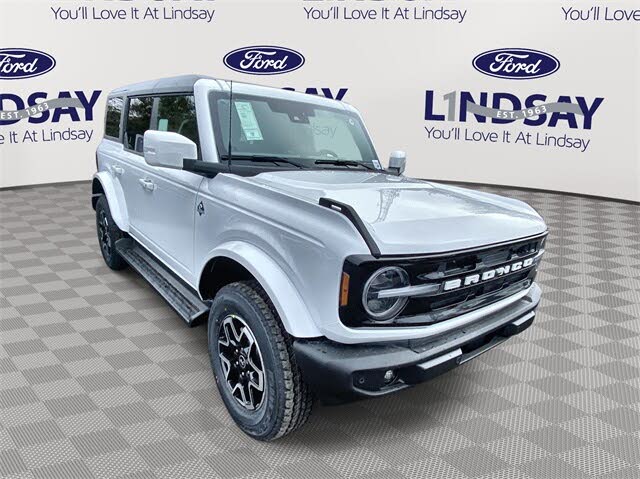2025 Ford Bronco Outer Banks 4-Door 4WD