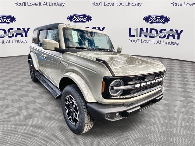 2025 Ford Bronco Outer Banks 4-Door 4WD