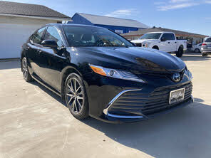 Toyota Camry XLE FWD