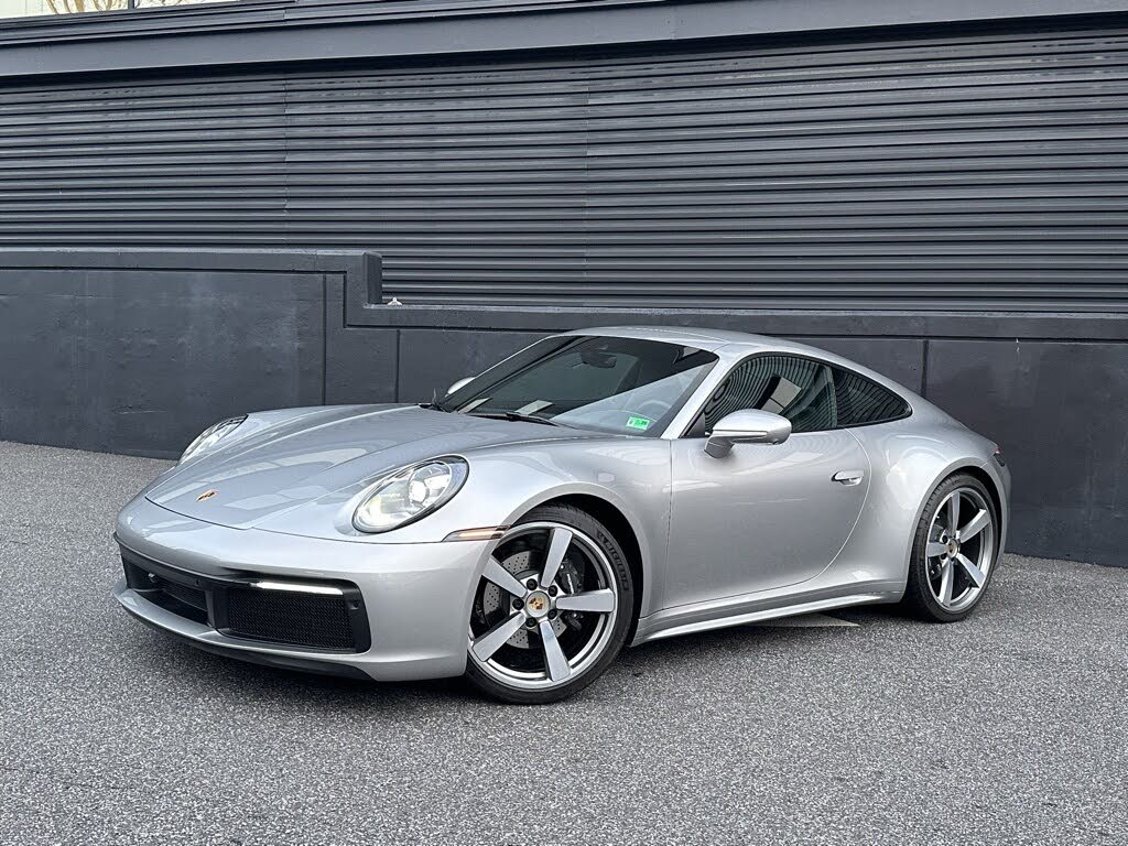 2024 Porsche 911 Carrera Coupe RWD