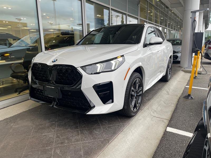 2025 BMW X2 xDrive28i