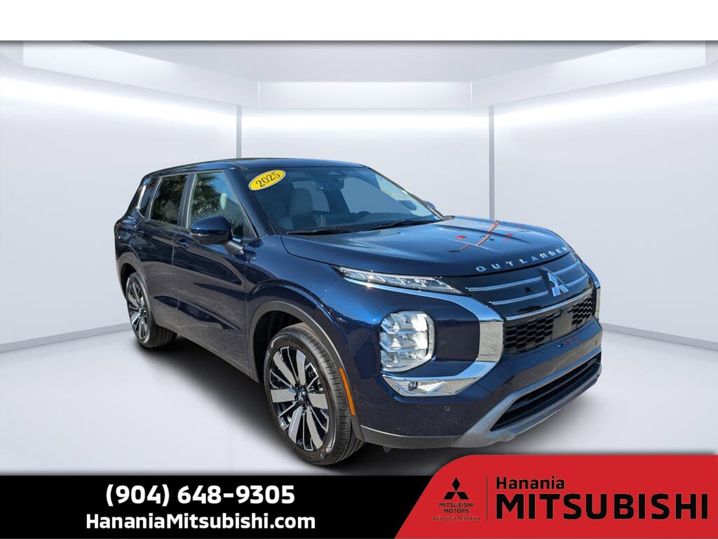2025 Mitsubishi Outlander SE FWD