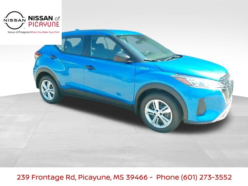 2025 Nissan Kicks Play S FWD