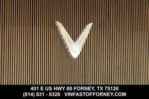 RAM 3500 Laramie Mega Cab DRW 4WD