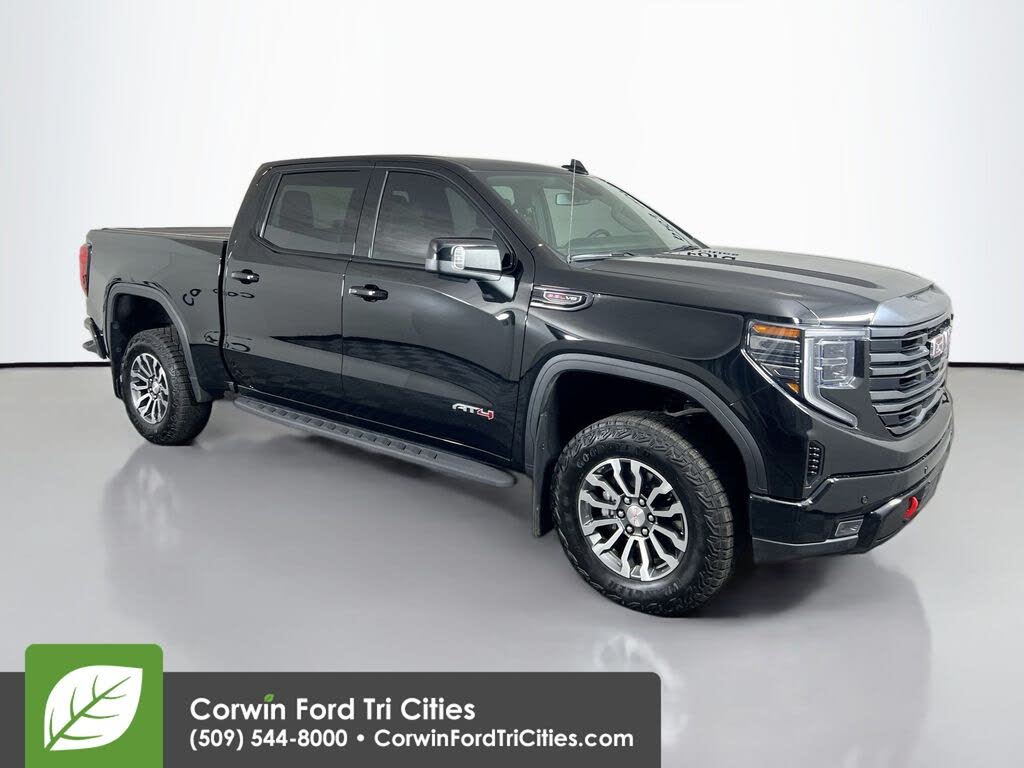 2023 GMC Sierra 1500 AT4 Crew Cab 4WD