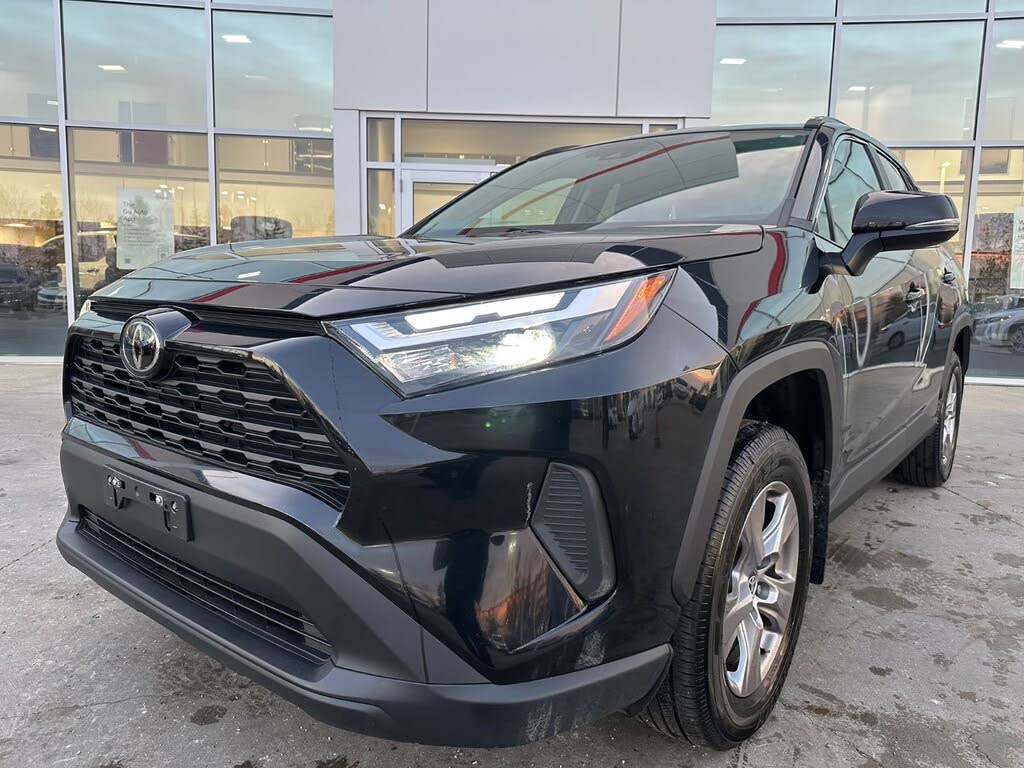 2025 Toyota RAV4 XLE AWD