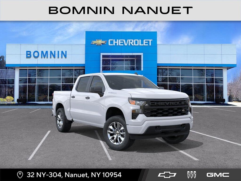 2026 Chevrolet Silverado 1500 Custom Crew Cab 4WD