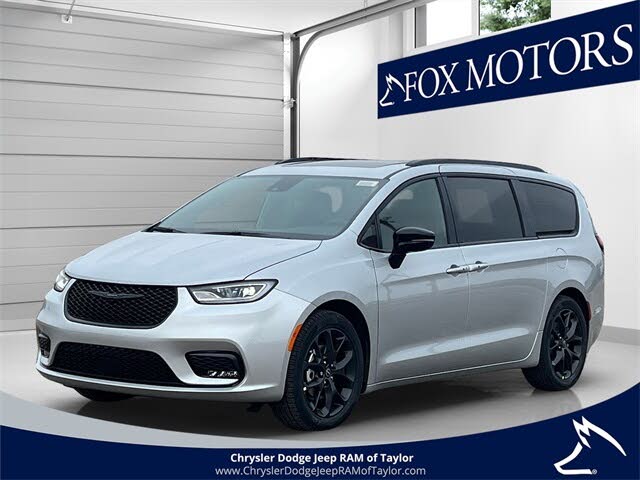 2026 Chrysler Pacifica Limited FWD