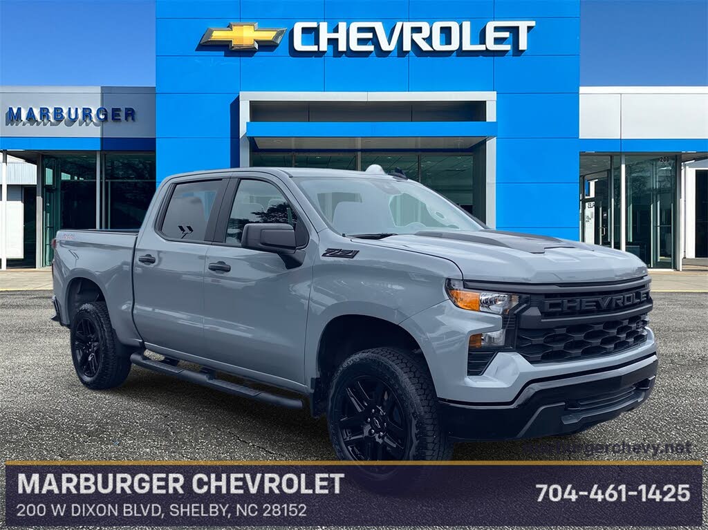 2024 Chevrolet Silverado 1500 Custom Trail Boss Crew Cab 4WD