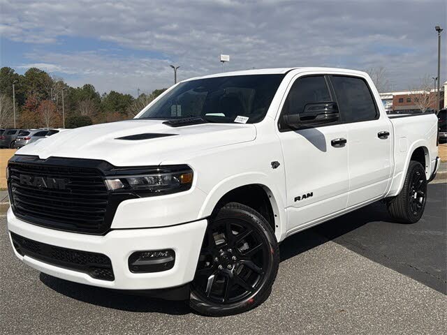 2026 RAM 1500 Laramie Crew Cab 4WD
