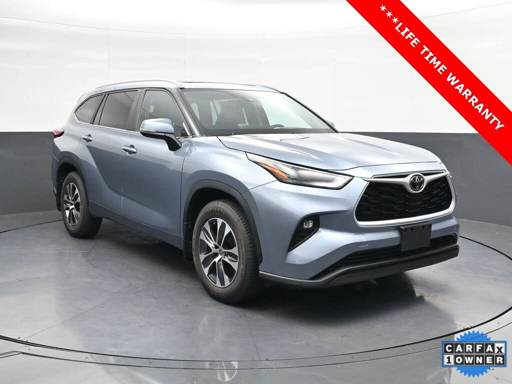 2023 Toyota Highlander XLE FWD