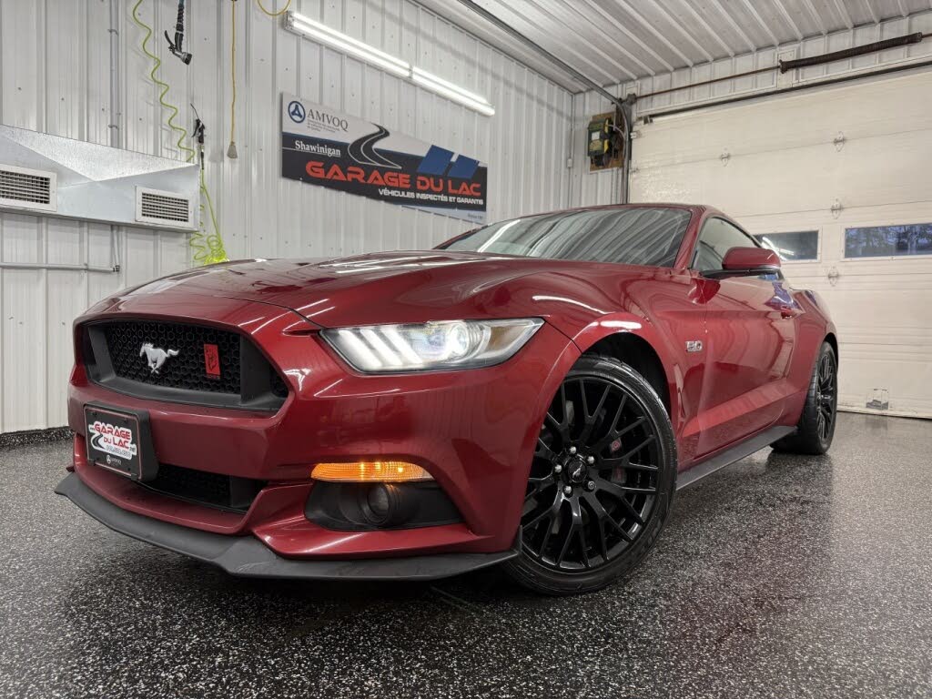 2016 Ford Mustang GT Premium Coupe RWD