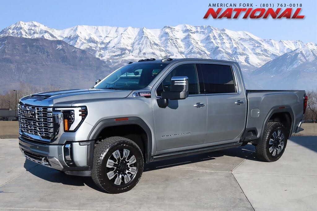 2025 GMC Sierra 3500HD Denali Crew Cab 4WD