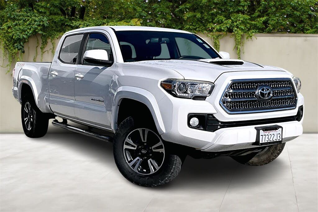 2017 Toyota Tacoma TRD Sport V6 Double Cab LB 4WD