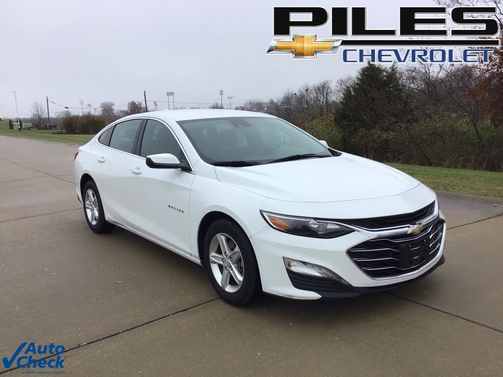 2024 Chevrolet Malibu LT with 1LT FWD