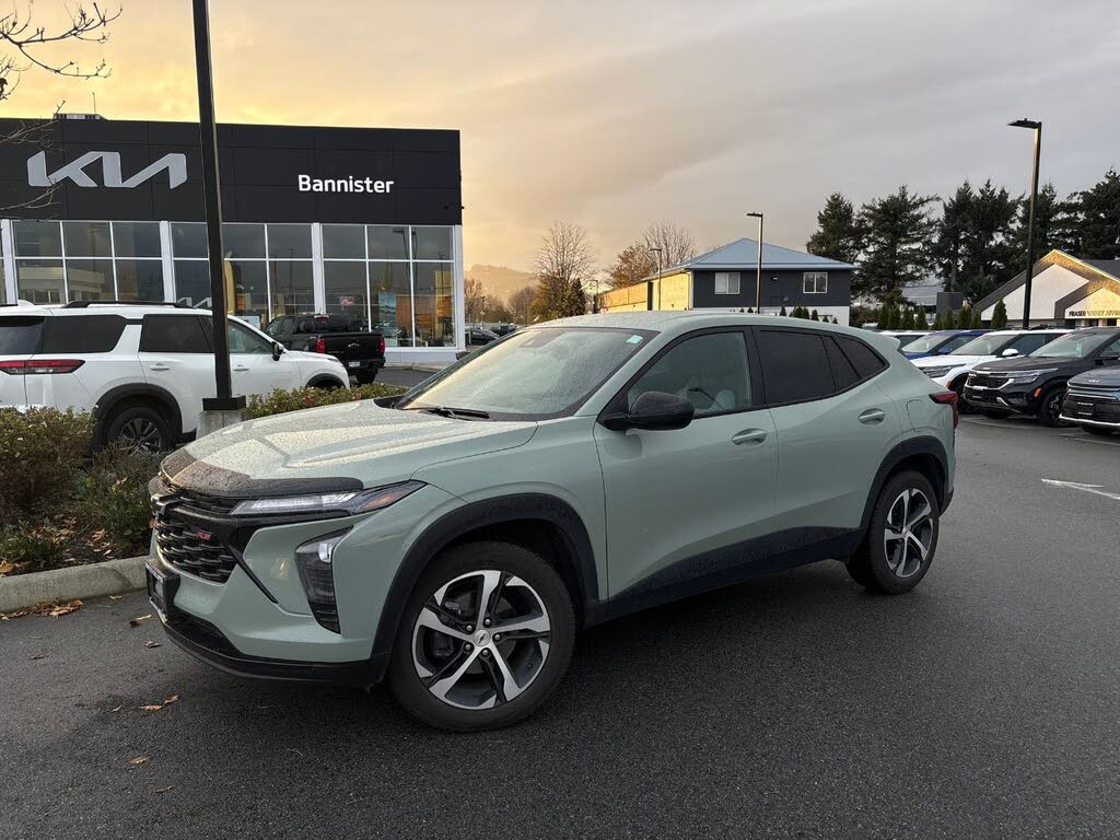 2024 Chevrolet Trax RS with 1RS FWD