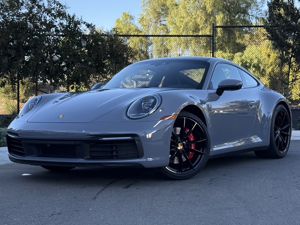 2024 Porsche 911 Carrera S Coupe RWD