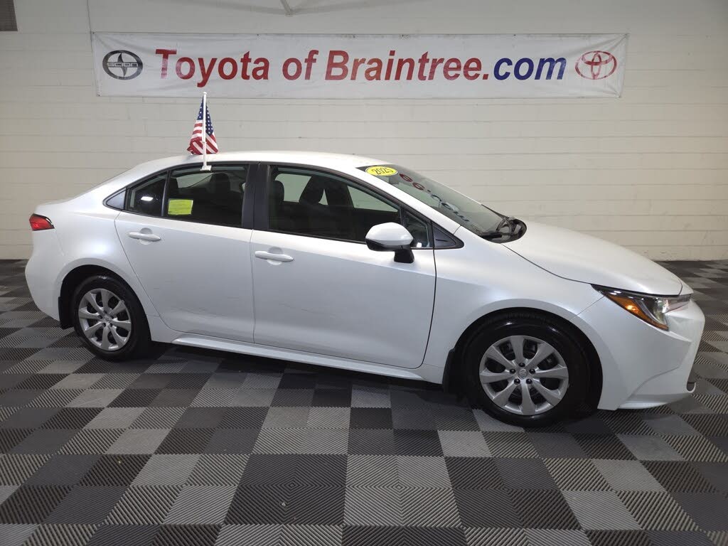 2025 Toyota Corolla LE FWD