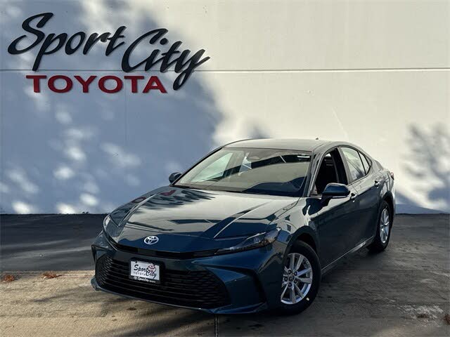 2026 Toyota Camry LE FWD