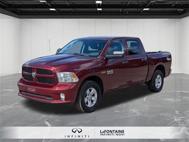 2016 RAM 1500 Express Crew Cab 4WD