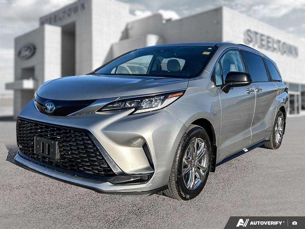 Toyota Sienna LE 8-Passenger AWD 2022