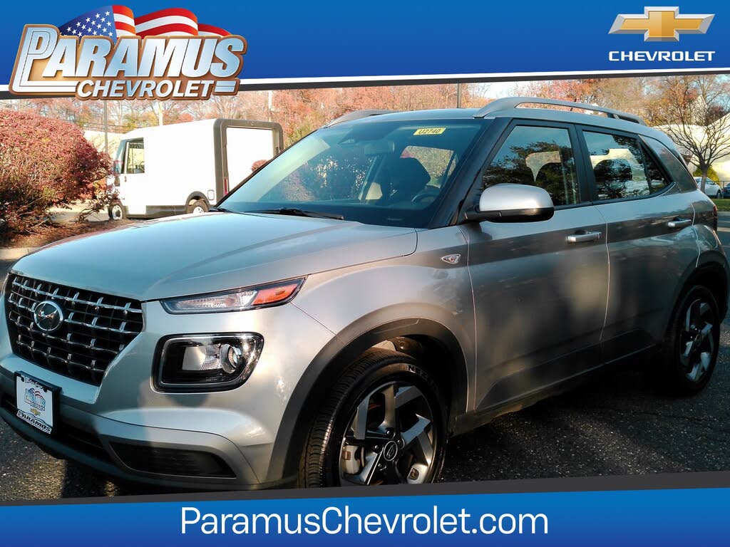 2023 Hyundai Venue SEL FWD