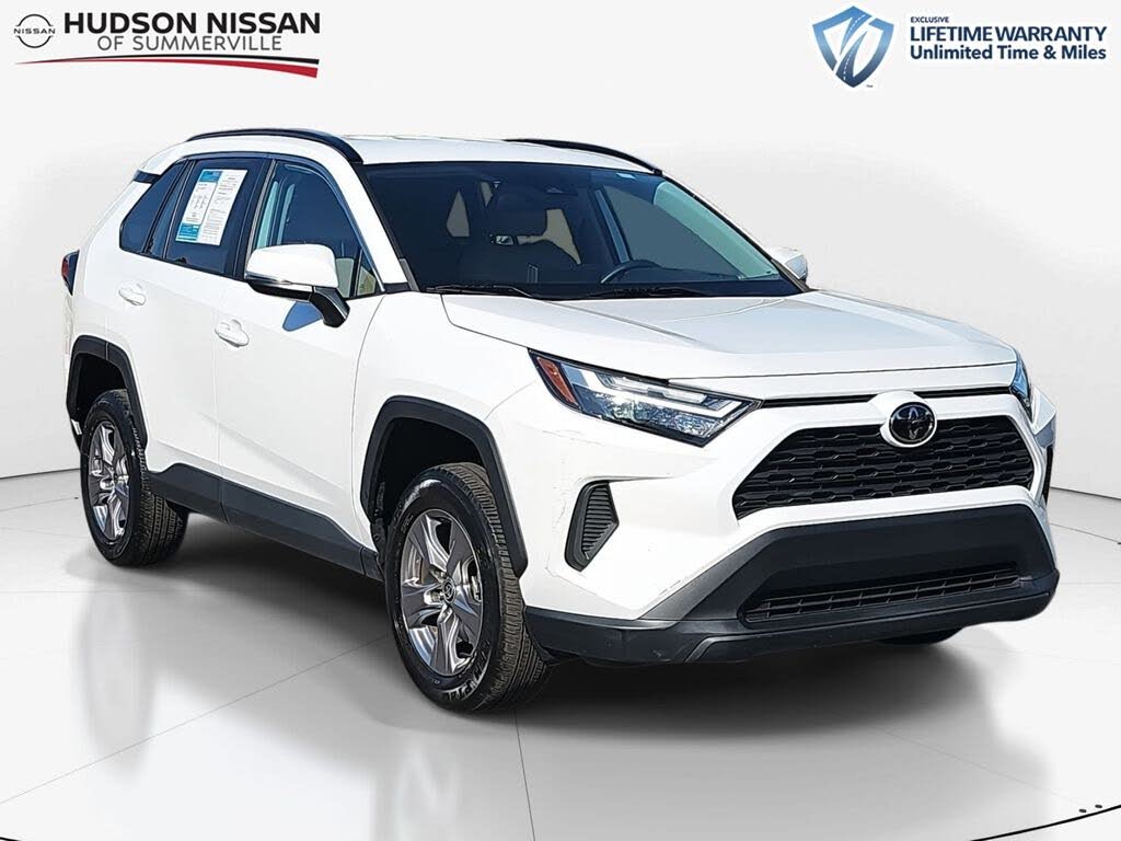 2023 Toyota RAV4 XLE FWD