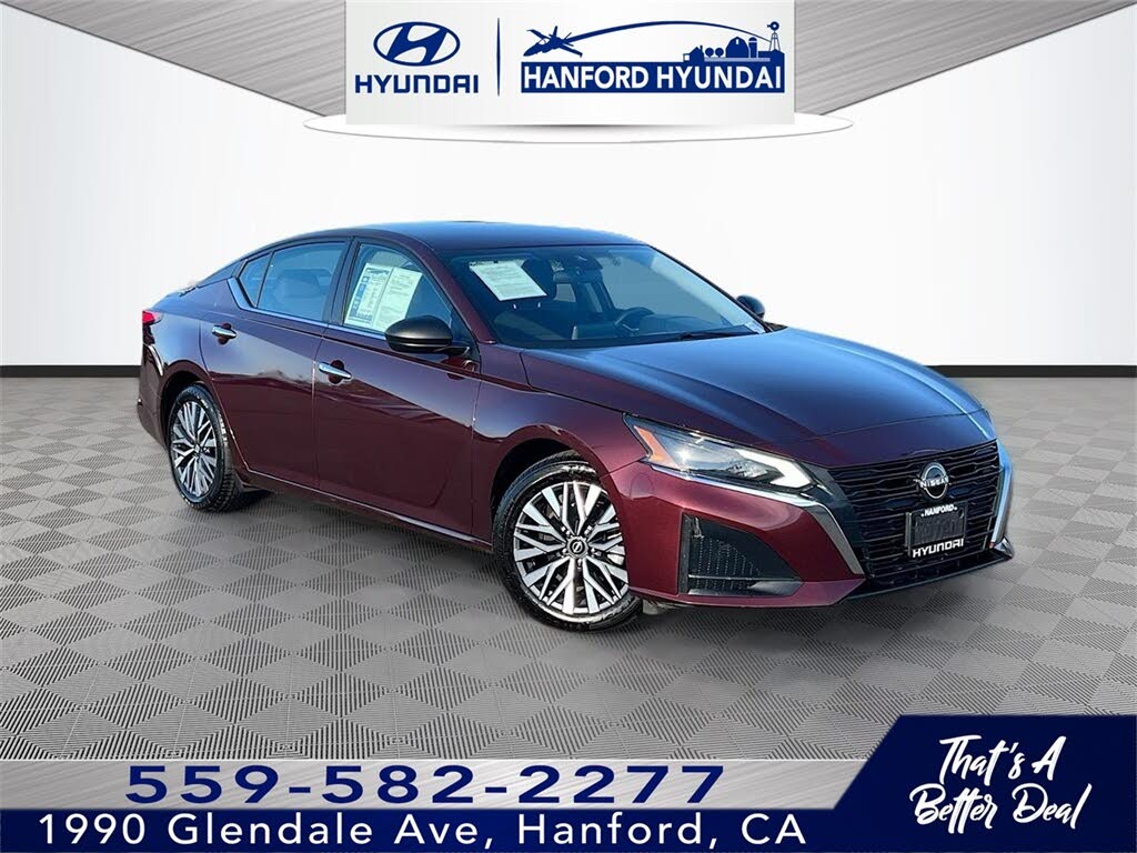 2024 Nissan Altima 2.5 SV FWD