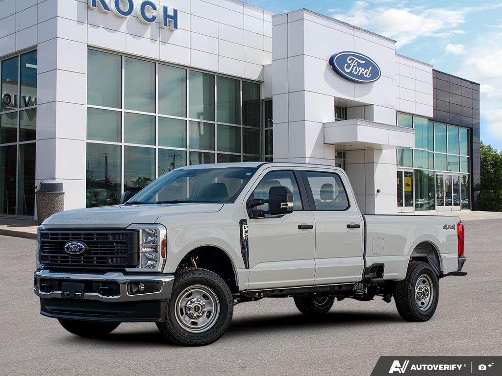 2026 Ford F-350 Super Duty XL Crew Cab 4WD
